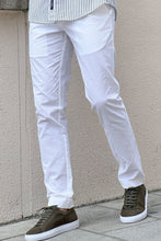 Load image into Gallery viewer, Simon Slim Fit High Quality Self Patterned White Cotton Pants