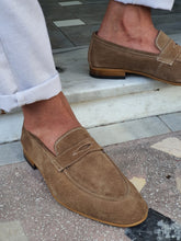 Load image into Gallery viewer, Lucas Sardinelli Neolite Sole Suede Beige Loafer