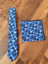 Load image into Gallery viewer, Verno Sardinelli Blue Patterned Tie & Pocketsquare
