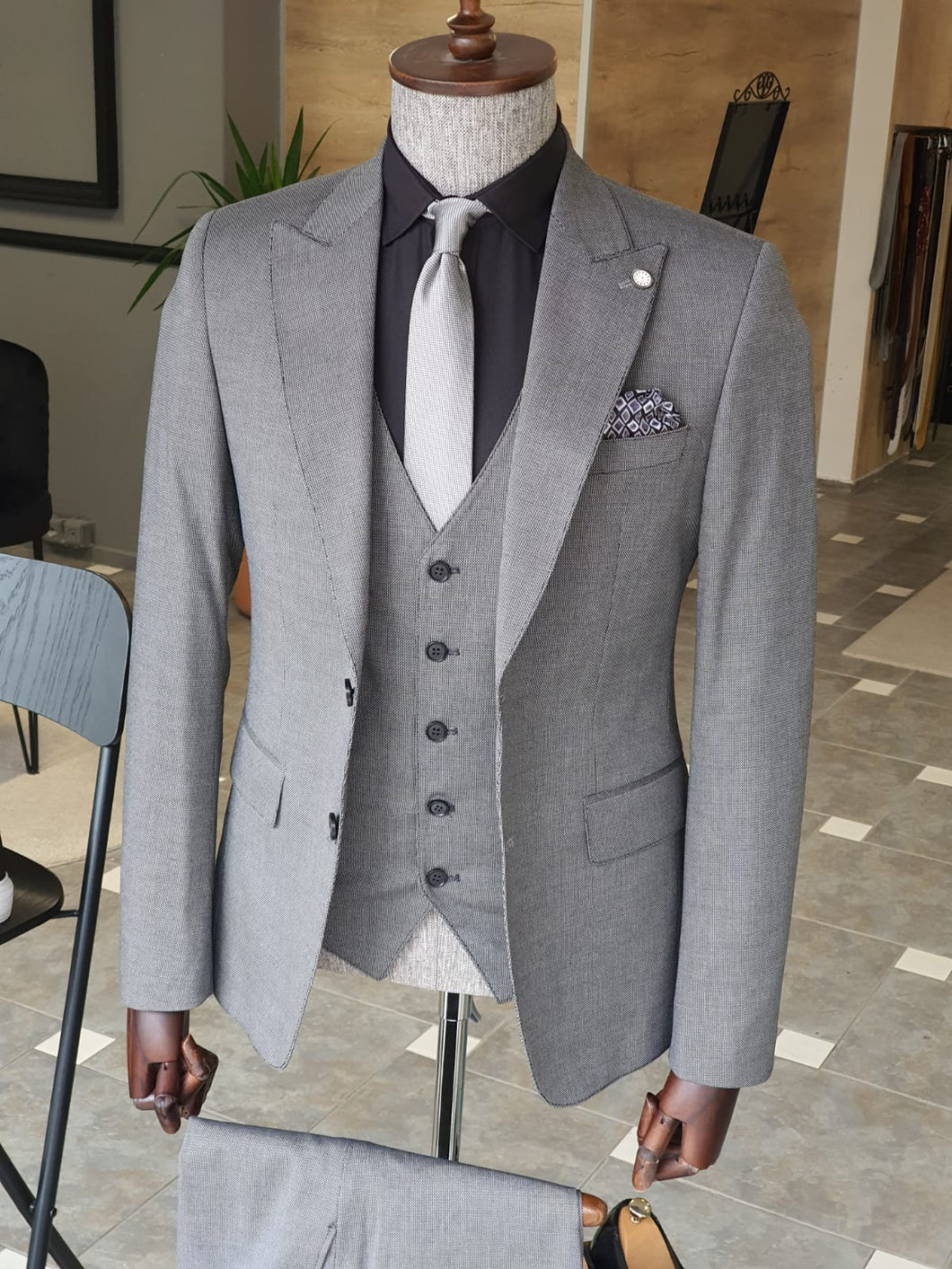 Luxe Slim Fit Grey Vested Suit