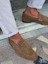 Load image into Gallery viewer, Lucas Sardinelli Neolite Sole Suede Beige Loafer