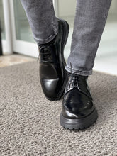 Load image into Gallery viewer, James Eva Sole Laced Up Black Leather Shoes