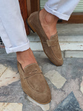 Load image into Gallery viewer, Lucas Sardinelli Neolite Sole Suede Beige Loafer