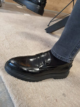 Load image into Gallery viewer, Ed Sardinelli Croco Eva Black Leather Shoes