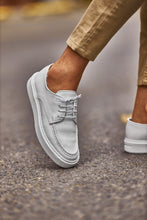 Load image into Gallery viewer, Oliver Special Designed Eva Sole White Casual Shoes
