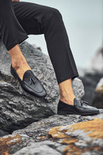 Load image into Gallery viewer, Oliver Special Designed Tassel Detailed Leather Loafer
