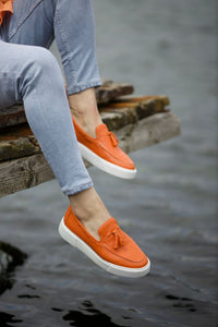 Stanley Eva Sole Tasseled Orange Leather Shoes