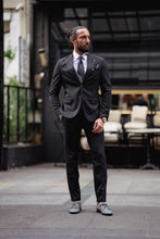 Load image into Gallery viewer, Craig Slim Fit Black Plaid Detailed Suit
