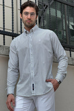 Load image into Gallery viewer, Simon Slim Fit Special Production High Quality White &amp; Green Stripe Shirt

