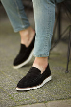 Load image into Gallery viewer, Stanley Special Design Suede Black Loafer
