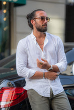 Load image into Gallery viewer, Abboud Slim Fit Navy White Linen Shirt
