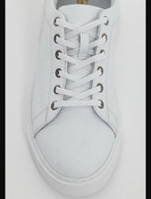 Load image into Gallery viewer, Abboud Special Design Eva Sole White / Black Sneakers
