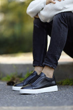 Load image into Gallery viewer, Abboud New Collection Straw Detailed Black Sneakers
