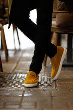 Load image into Gallery viewer, Lars Special Edition Iron Detailed Yellow Shoes
