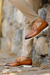Luke Eva Sole Iron Detailed Camel Shoes