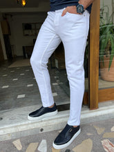 Load image into Gallery viewer, Lars Slim Fit White Lycra Jeans
