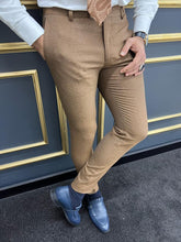 Load image into Gallery viewer, Rick Slim Fit Camel Trousers
