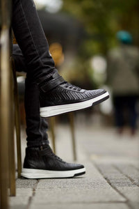 Leon Snap Detailed Black Ankle Boots