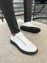 Load image into Gallery viewer, Morrison Special Sole White Lace Up Sneakers
