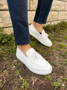 Lars Special Design Double Buckle White Casual Loafer