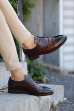 Load image into Gallery viewer, Luke Special Design Brown Patent Leather Classic Shoes
