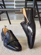 Load image into Gallery viewer, Everson Sardinelli Double Buckled Drop Leather Black Shoes
