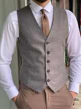 Load image into Gallery viewer, Carson Private Collection Slim Fit Woolen Beige Vest
