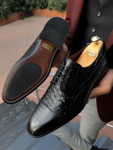Load image into Gallery viewer, Special Edition Classic Black Leather Sardnelli Shoes
