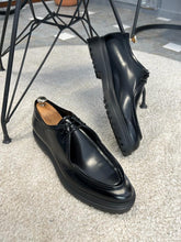 Load image into Gallery viewer, Lars New Season Eva Sole Black Casual Loafer
