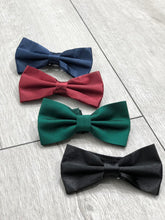 Load image into Gallery viewer, Everson Event BowTie
