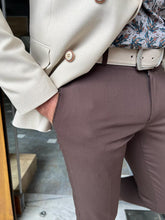 Load image into Gallery viewer, Lars Slim Fit Brown Trousers
