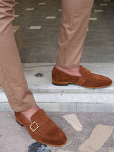 Load image into Gallery viewer, Vince Sardinelli Buckle Detailed Cinnamon Suede Leather Loafer
