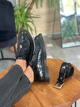 Load image into Gallery viewer, Mont Special Designed Eva Sole Croco Black Shoes
