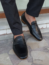 Load image into Gallery viewer, Lucas Sardinelli Special Edition Neolite Black Loafer
