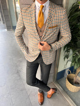 Load image into Gallery viewer, Ace Camel Plaid Combination Suit
