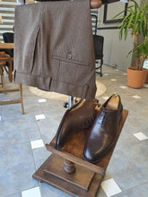 Load image into Gallery viewer, Moris Special Edition Brown Leather Shoes
