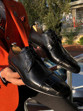 Load image into Gallery viewer, Sardinelli Classic Black Leather Shoes
