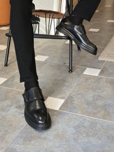 Load image into Gallery viewer, Royale Special Edition Sardinelli Leather Eva Black Shoes
