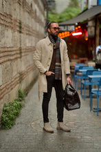 Load image into Gallery viewer, Evan Slim Fit Beige Judge Collared Cachet Coat
