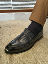 Load image into Gallery viewer, Heritage Sardinelli Buckled Detail Dark Blue Leather Shoes
