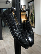 Load image into Gallery viewer, Luxe Sardinelli Black Limited Edition Leather Shoes
