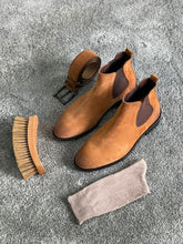 Load image into Gallery viewer, Chesterfield Specail Edition Suede Tan Leather Chelsea Boots
