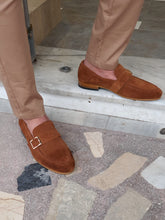Load image into Gallery viewer, Vince Sardinelli Buckle Detailed Cinnamon Suede Leather Loafer
