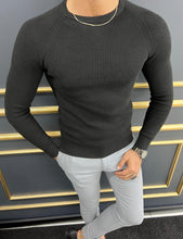 Load image into Gallery viewer, Evan Slim Fit Black Round Neck Sweater
