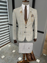 Load image into Gallery viewer, Bryant Slim Fir Plaid Two Tone Camel Striped Suit
