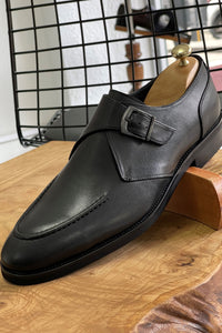 Louis Buckle Detailed Black Leather Classic Shoes